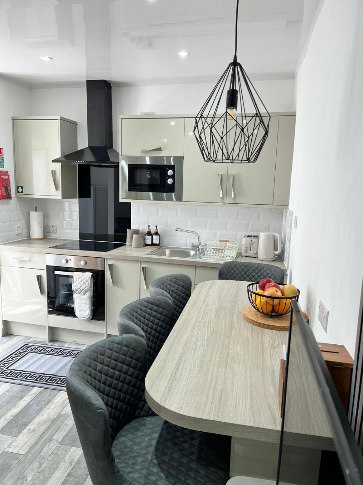 39 Wells Street Apartment อินเวอร์เนส ภายนอก รูปภาพ